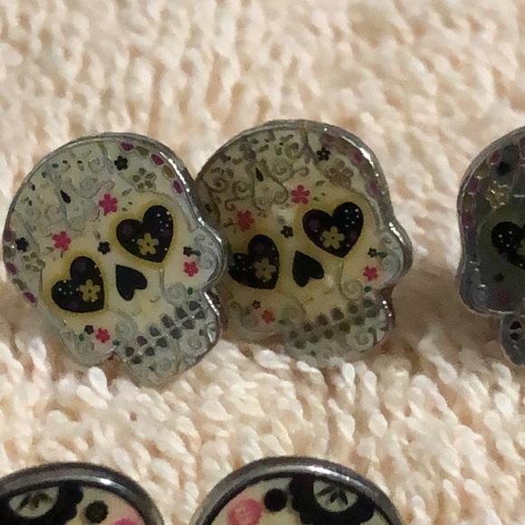 Sugar Skull Earrings Lot - Picture 2 of 8